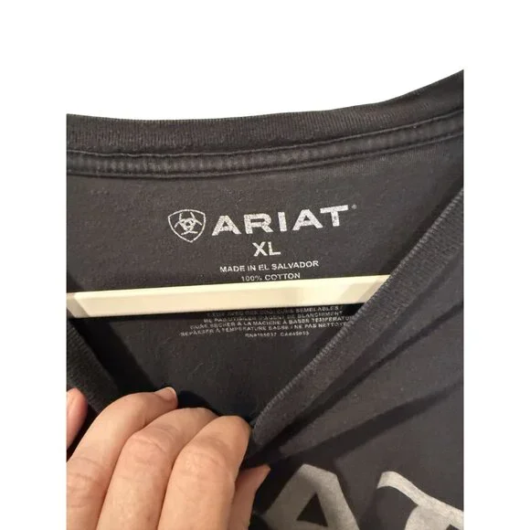 2 Ariat Mens Black Graphic T-Shirt XL Cotton Patriotic Flag Sleeve Logo Casual - Picture 4 of 6
